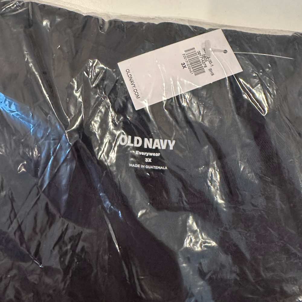 Old Navy Black Short Sleeve Tee - Picture 9 of 11